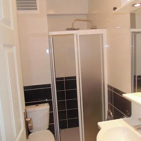 Aparthotel Oral Apart *
